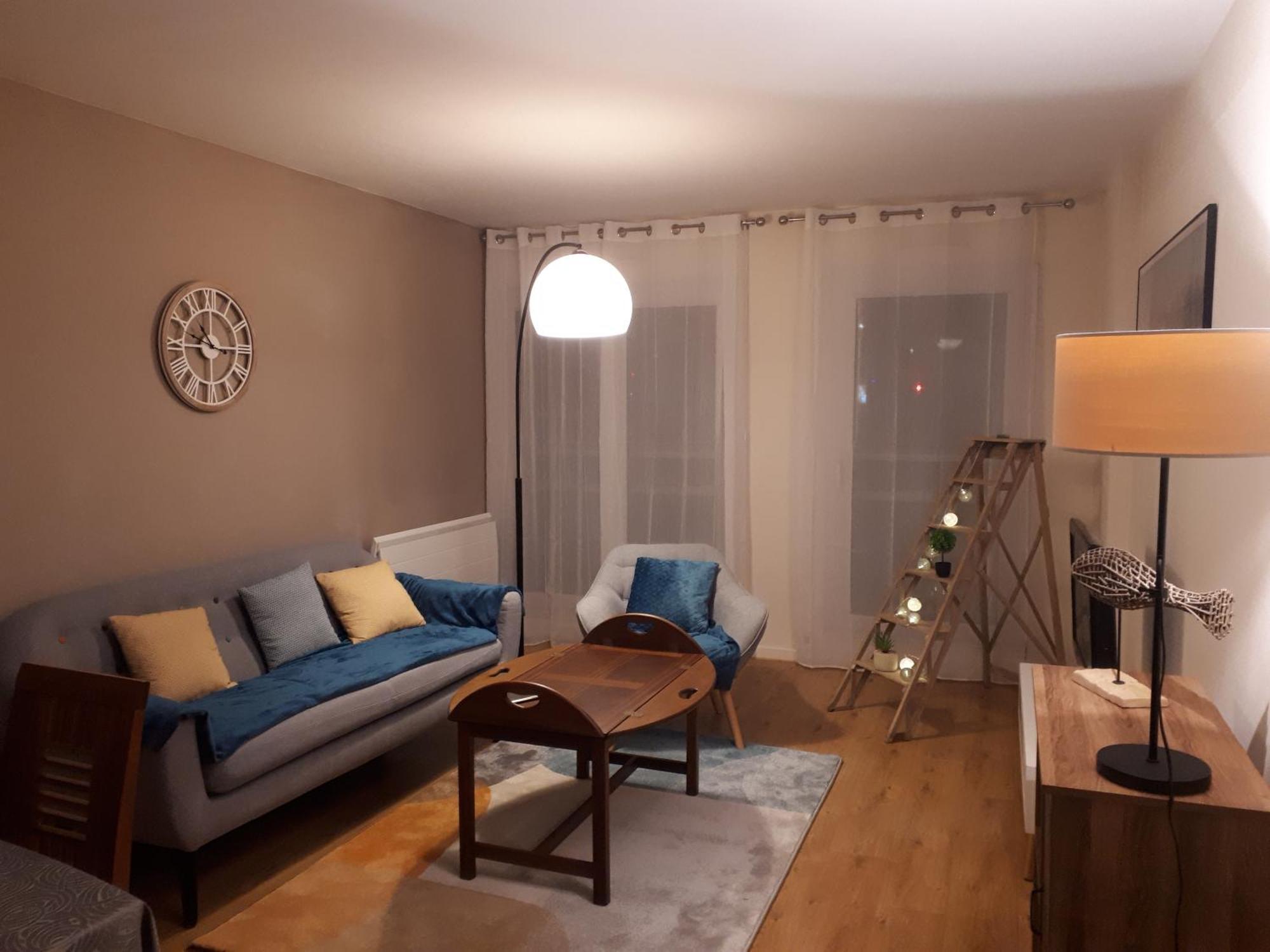 Appartement 3 Chambres 5 Couchages Versailles Buitenkant foto